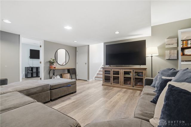 6541 Fallwood Circle, Clayton, OH 45322