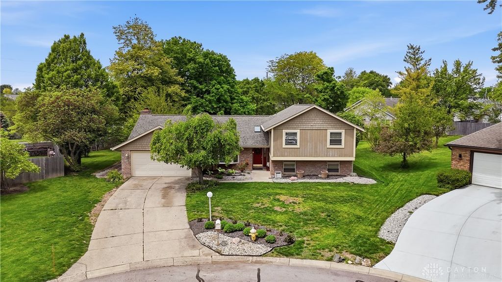 6541 Fallwood Circle, Clayton, OH 45322