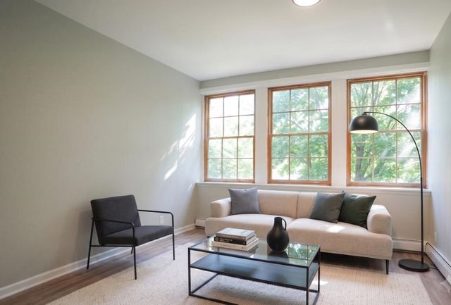 366 main Street 101, Warren, RI 02885