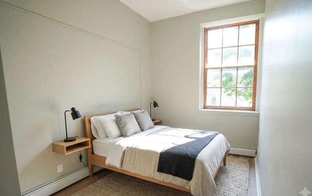 366 main Street 101, Warren, RI 02885