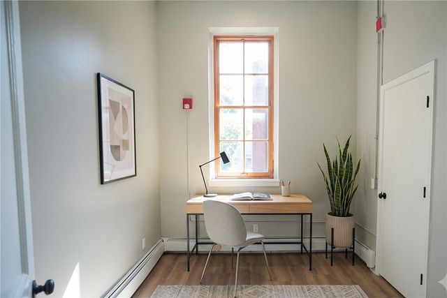 366 main Street 101, Warren, RI 02885