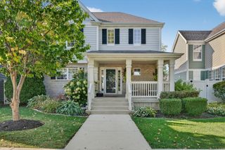 260 LONGVIEW Drive, Elgin, IL 60123