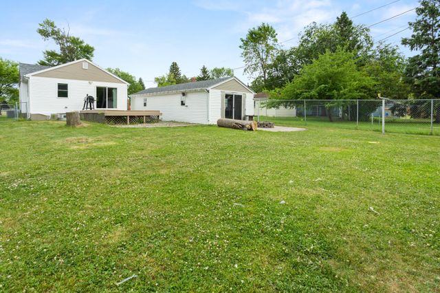 1215 13th Street N, Moorhead, MN 56560