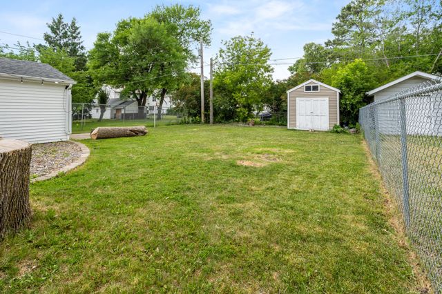 1215 13th Street N, Moorhead, MN 56560