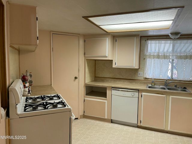 1236 Kingslane Court, Gardnerville, NV 89410