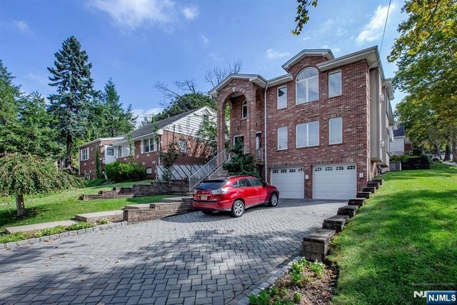 470 Chestnut Street B, Ridgefield, NJ 07657