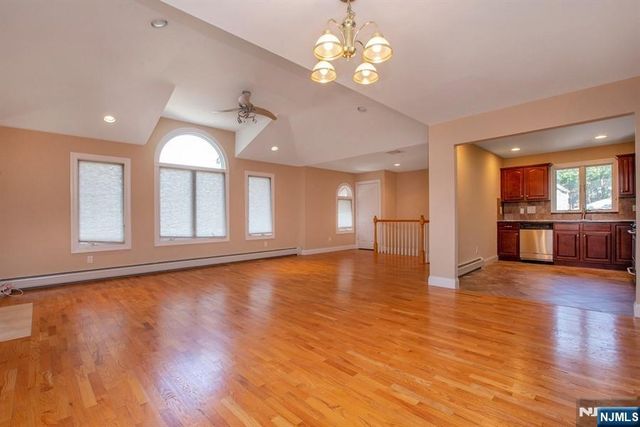 470 Chestnut Street B, Ridgefield, NJ 07657