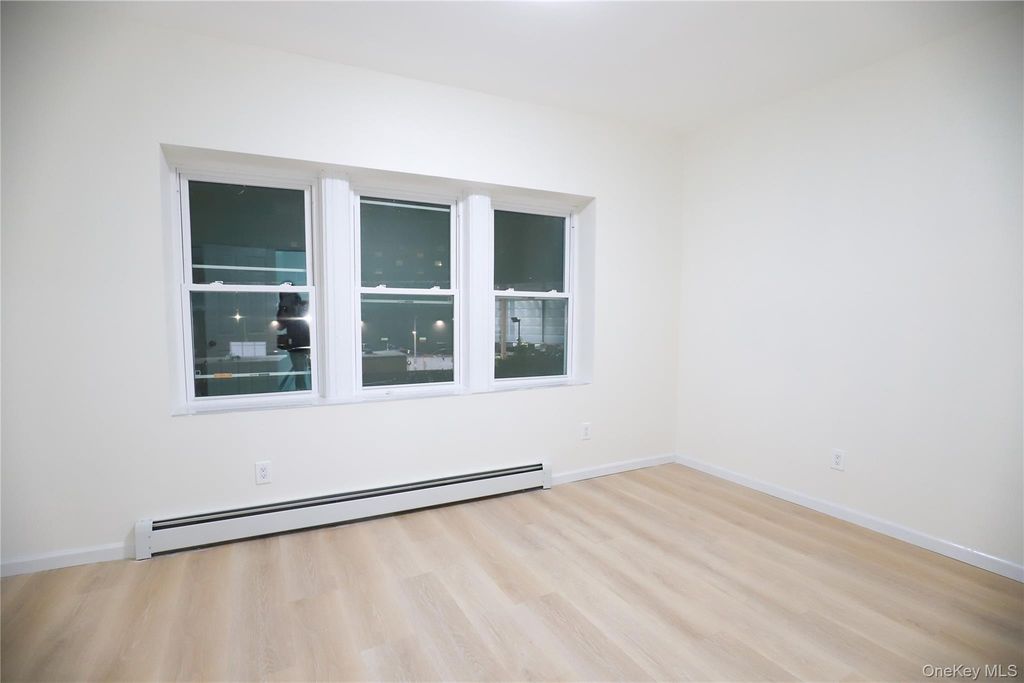 99-11 39th Avenue 2FL, Corona, NY 11368