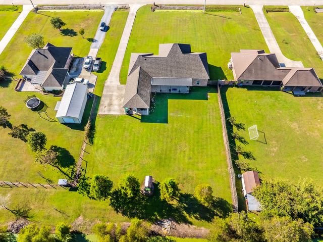 236 Baja Trail, Thibodaux, LA 70301