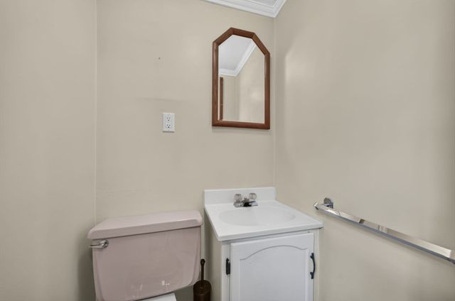4 Allen Place, Melrose, MA 02176