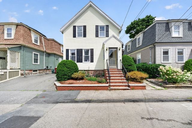 4 Allen Place, Melrose, MA 02176