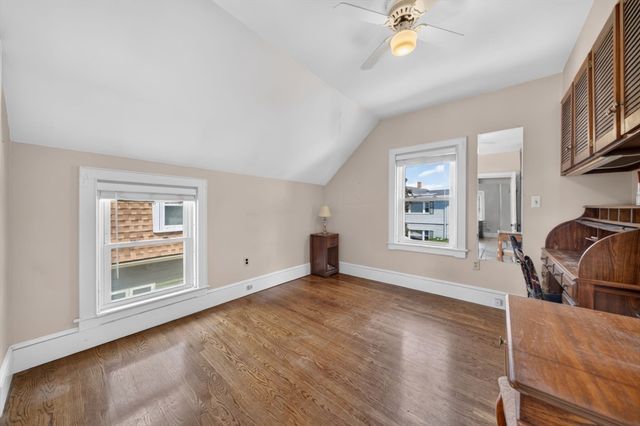 4 Allen Place, Melrose, MA 02176