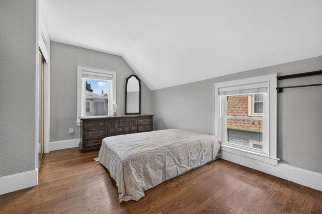 4 Allen Place, Melrose, MA 02176