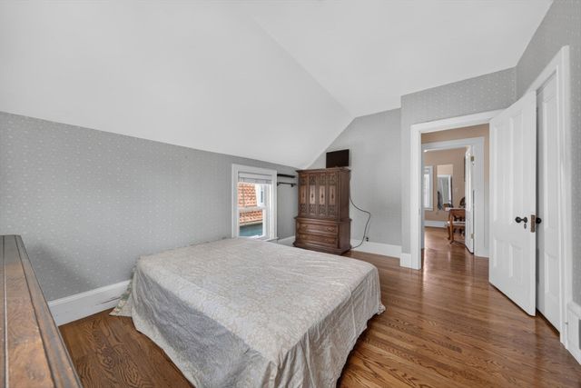 4 Allen Place, Melrose, MA 02176