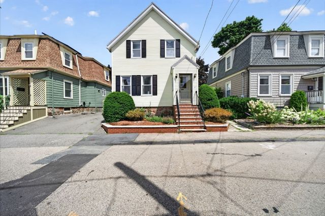 4 Allen Place, Melrose, MA 02176