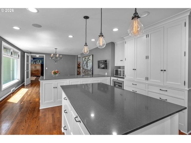 5020 Sw HUMPHREY Blvd, Portland, OR 97221