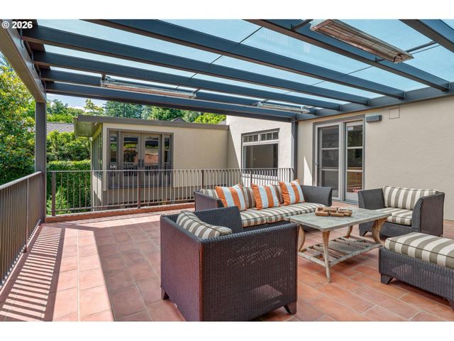 5020 Sw HUMPHREY Blvd, Portland, OR 97221