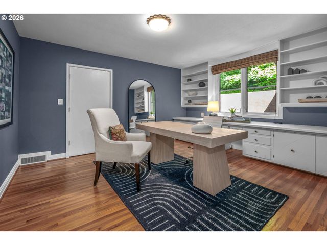 5020 Sw HUMPHREY Blvd, Portland, OR 97221
