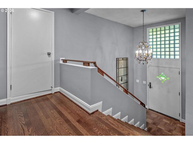 5020 Sw HUMPHREY Blvd, Portland, OR 97221