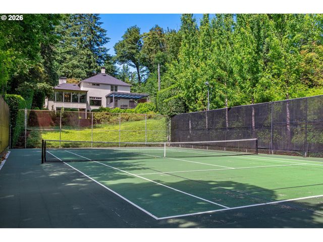 5020 Sw HUMPHREY Blvd, Portland, OR 97221