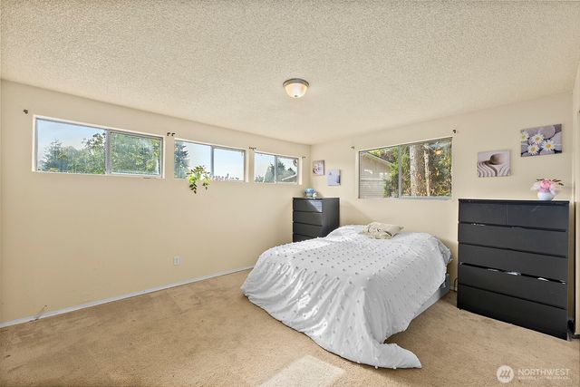 21043 120th Place SE, Kent, WA 98031