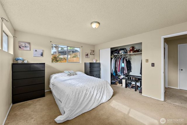 21043 120th Place SE, Kent, WA 98031