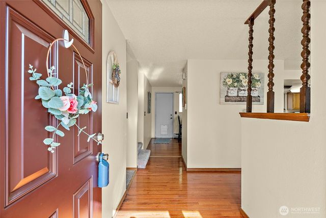 21043 120th Place SE, Kent, WA 98031