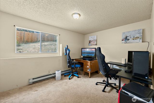 21043 120th Place SE, Kent, WA 98031
