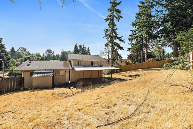 21043 120th Place SE, Kent, WA 98031