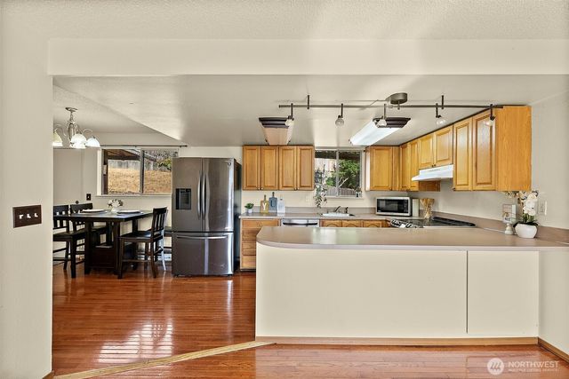 21043 120th Place SE, Kent, WA 98031