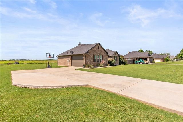612 Fawn Trail, Tioga, TX 76271