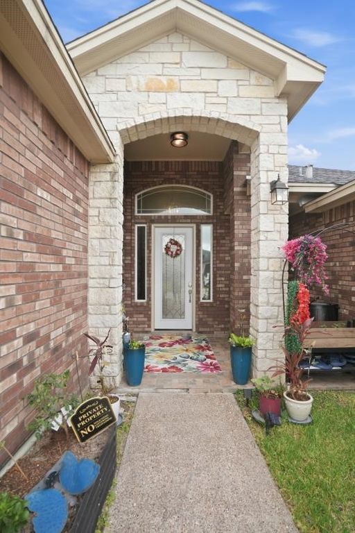 7961 Snake River Dr, Corpus Christi, TX 78414 — photo 3
