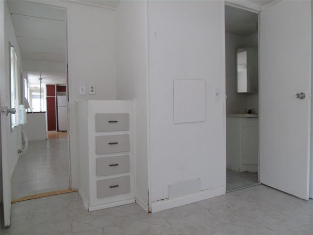 910 Bunton LN D, Uhland, TX 78640