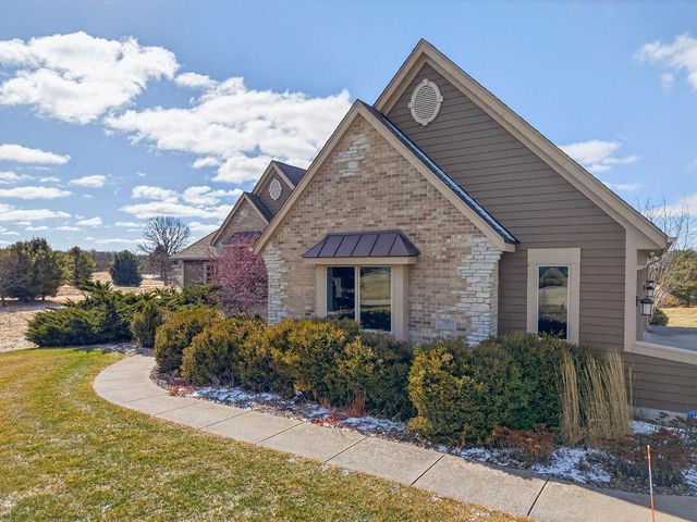 N60W27257 Trappers RUN, Sussex, WI 53089