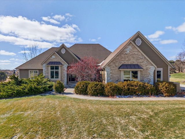 N60W27257 Trappers RUN, Sussex, WI 53089