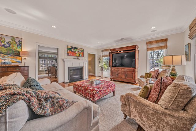 5464 Ridgelea Estates DR, Roanoke, VA 24018