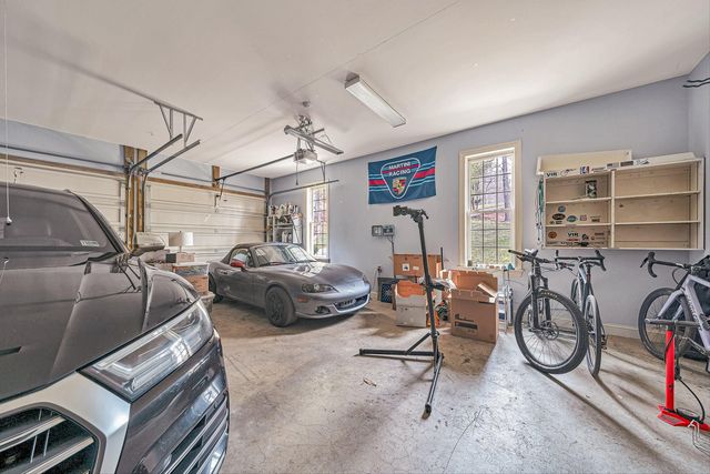 5464 Ridgelea Estates DR, Roanoke, VA 24018