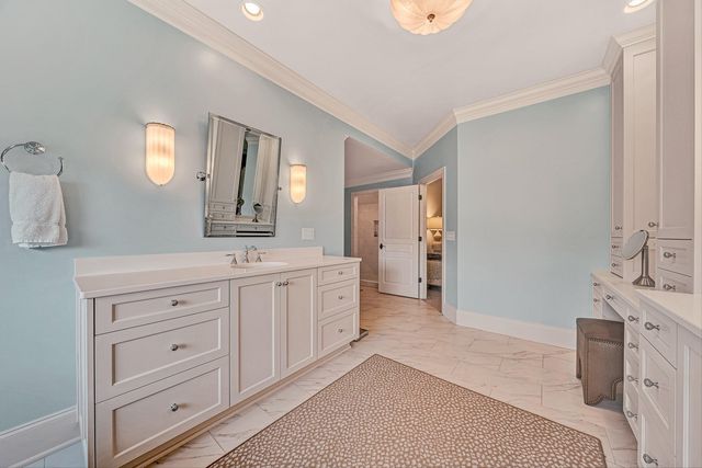 5464 Ridgelea Estates DR, Roanoke, VA 24018