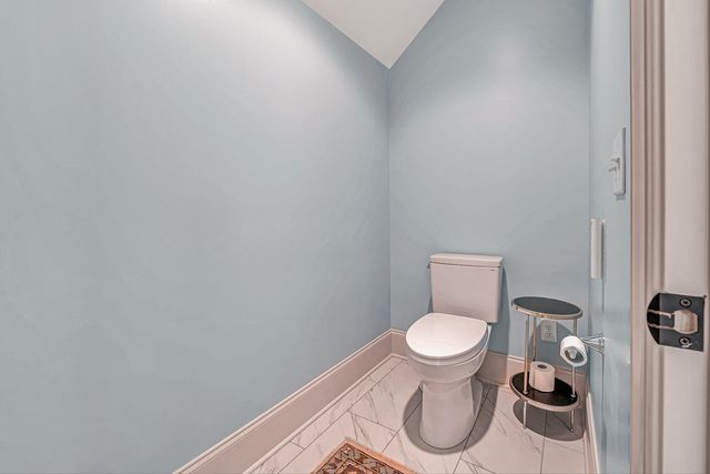 5464 Ridgelea Estates DR, Roanoke, VA 24018