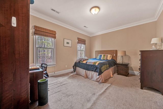 5464 Ridgelea Estates DR, Roanoke, VA 24018