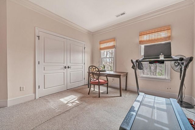 5464 Ridgelea Estates DR, Roanoke, VA 24018