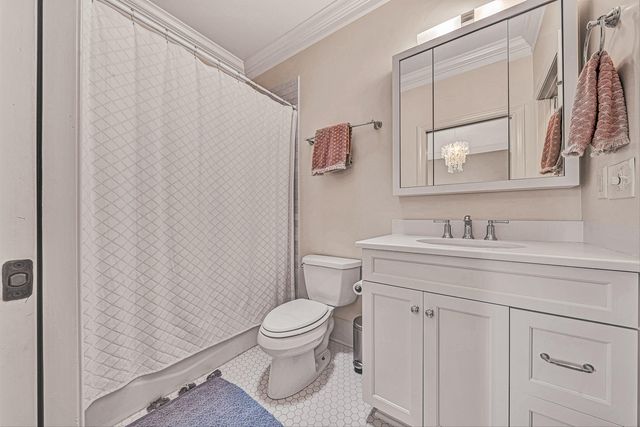 5464 Ridgelea Estates DR, Roanoke, VA 24018