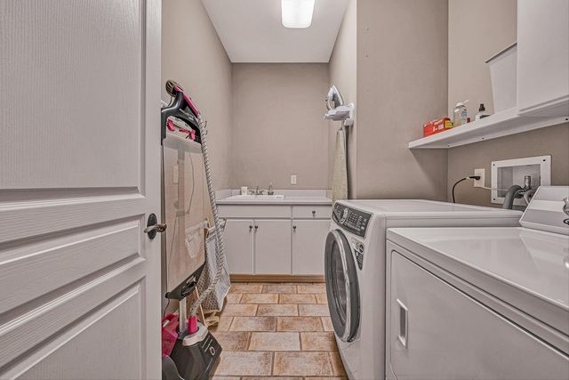 5464 Ridgelea Estates DR, Roanoke, VA 24018