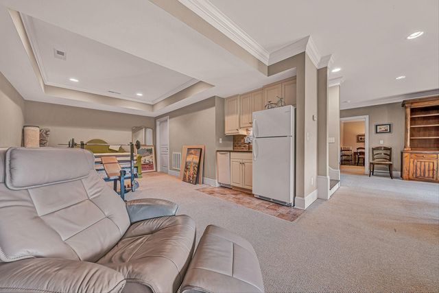 5464 Ridgelea Estates DR, Roanoke, VA 24018