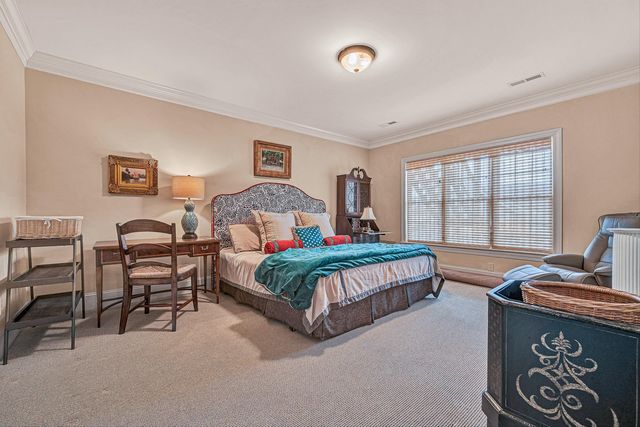 5464 Ridgelea Estates DR, Roanoke, VA 24018