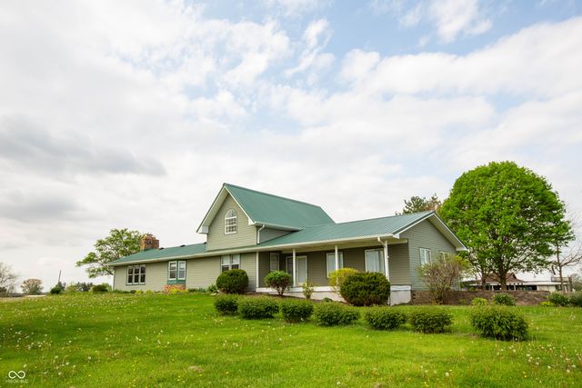 8335 N 750 W, Fairland, IN 46126