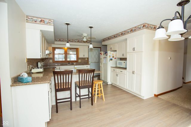 8335 N 750 W, Fairland, IN 46126