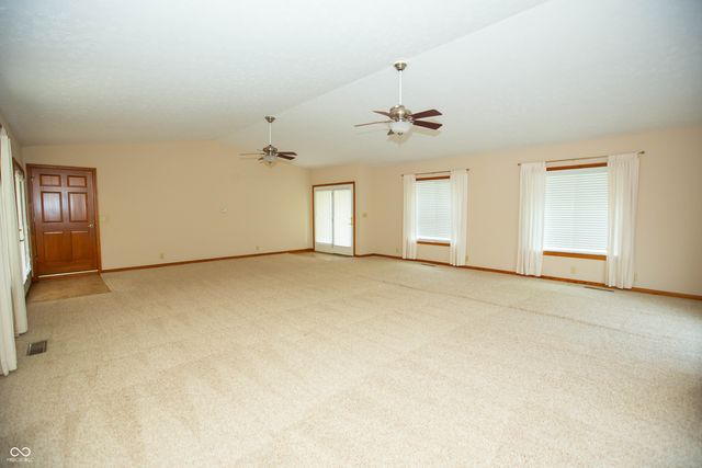 8335 N 750 W, Fairland, IN 46126