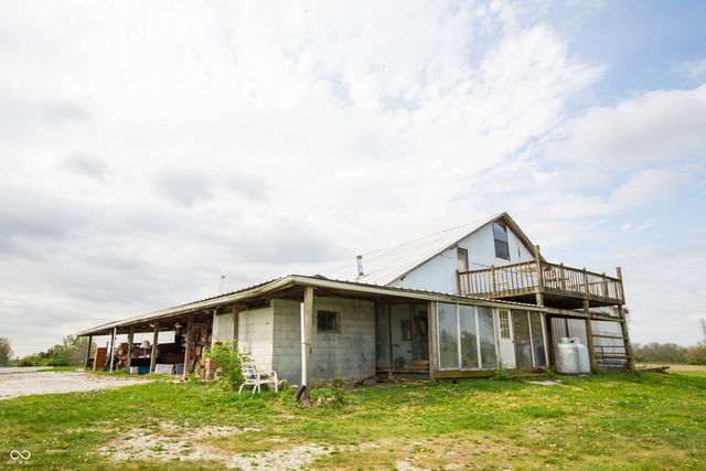 8335 N 750 W, Fairland, IN 46126