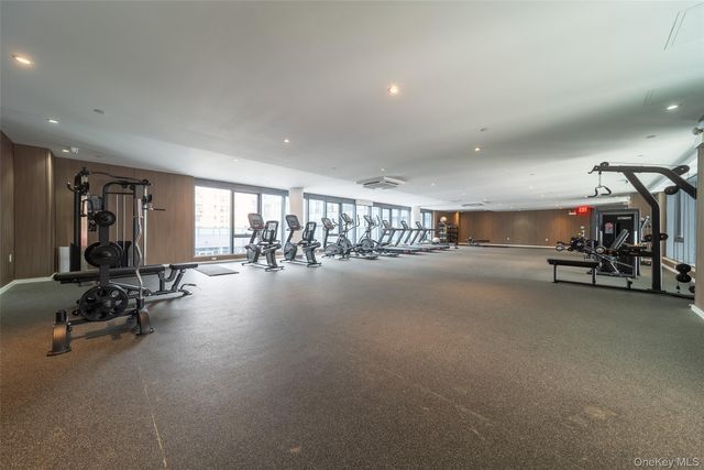 14449 Northern Boulevard 325, Flushing, NY 11354